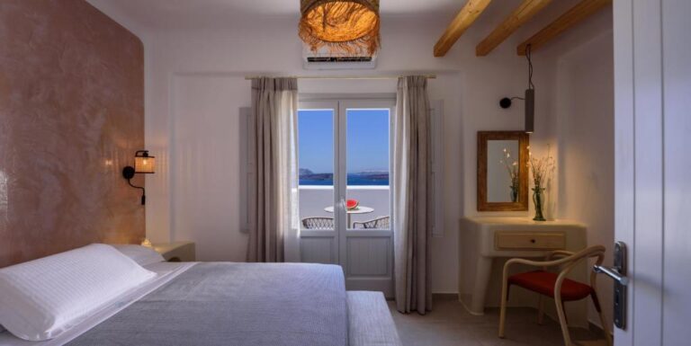 Acro Blue Luxury Villas Kamer met uitizcht
